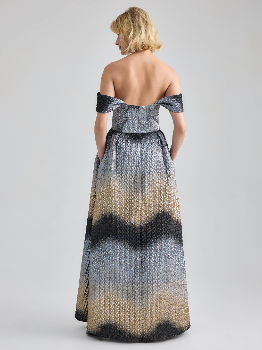SIERRA GOWN - BLACK MULTI